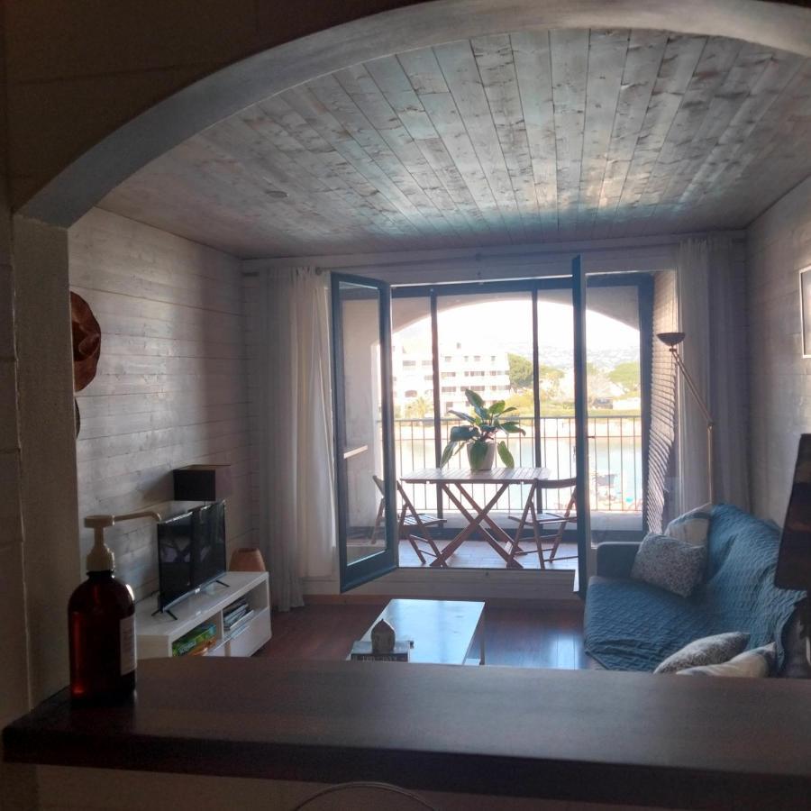 Bel Appartement Vue Mer Cogolin Exterior photo